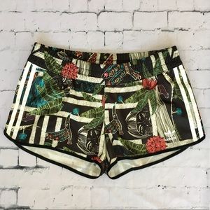 Women’s Adidas cute running shorts, medium
